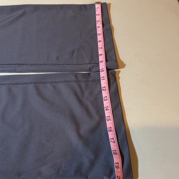 In motion of New York and company athlete pants. - Picture 7 of 8